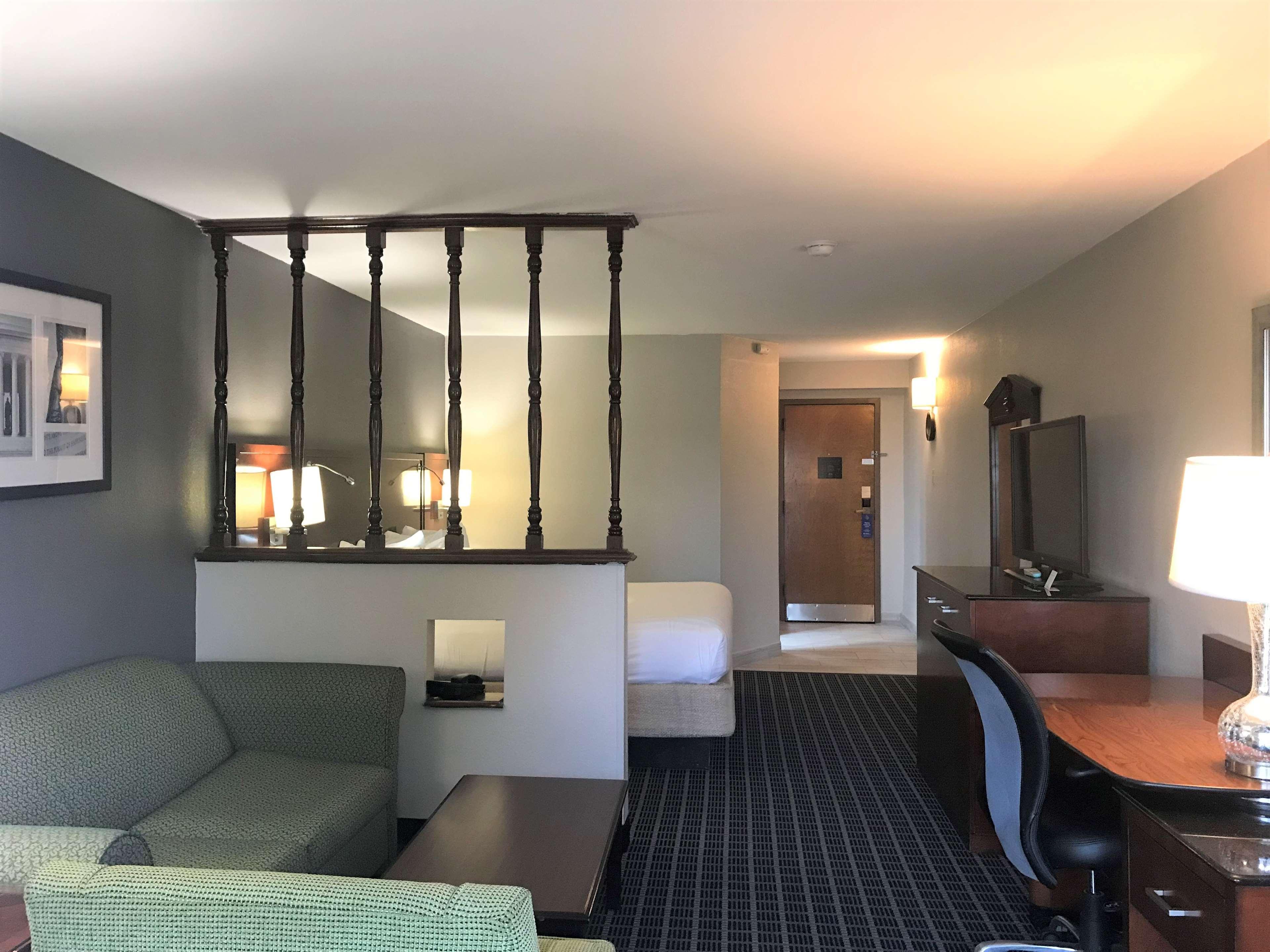 Surestay Plus Hotel By Best Western غرينوود المظهر الخارجي الصورة