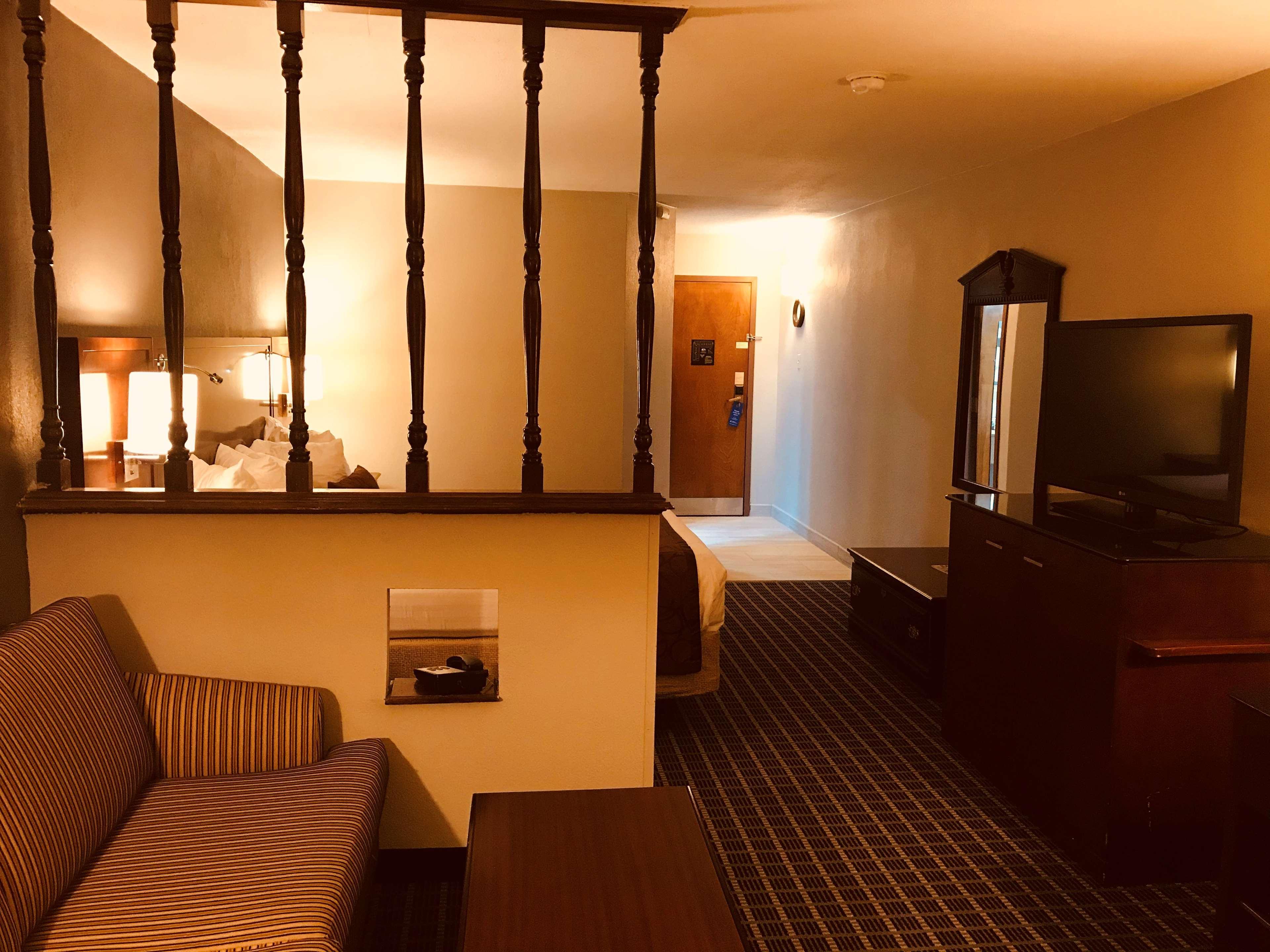 Surestay Plus Hotel By Best Western غرينوود المظهر الخارجي الصورة